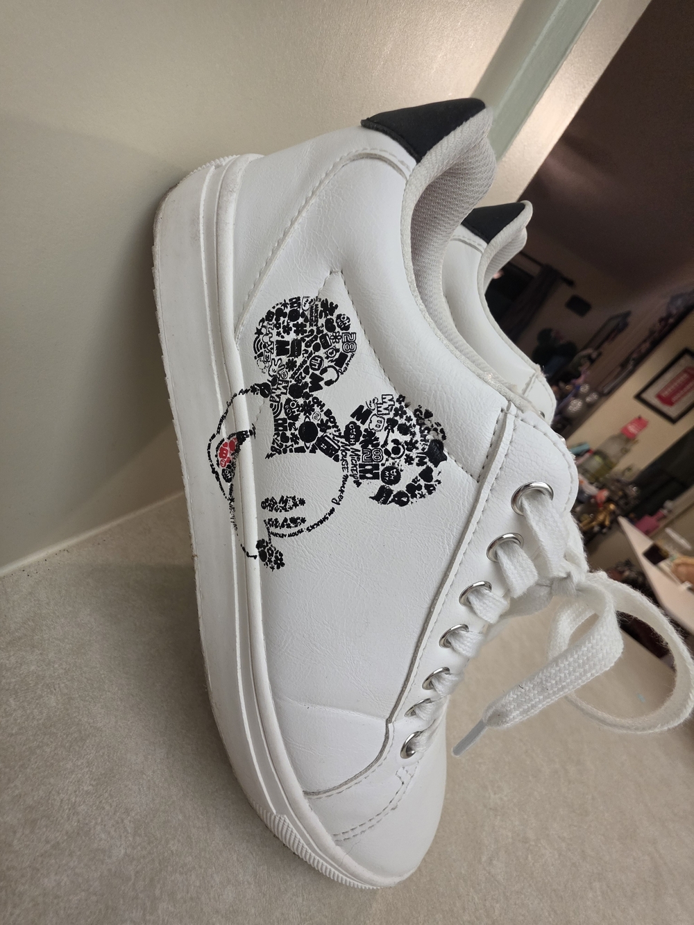 Mickey Mouse White Sneakers Women’s Size 10 Disney Shoes